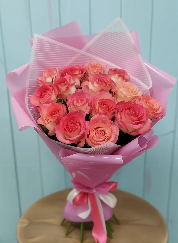 Букет 15 Розовых роз Равель в Кромы