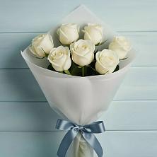 Букет 7 Белых роз Эдлесс Лав в Кромы