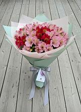 Букет цветов из:  Альстромерии в Кромы