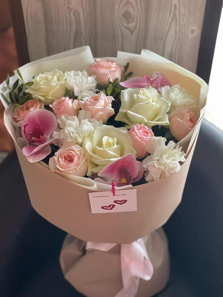 Букет цветов из: Орхидеи, Розы и Гвоздики в Кромы