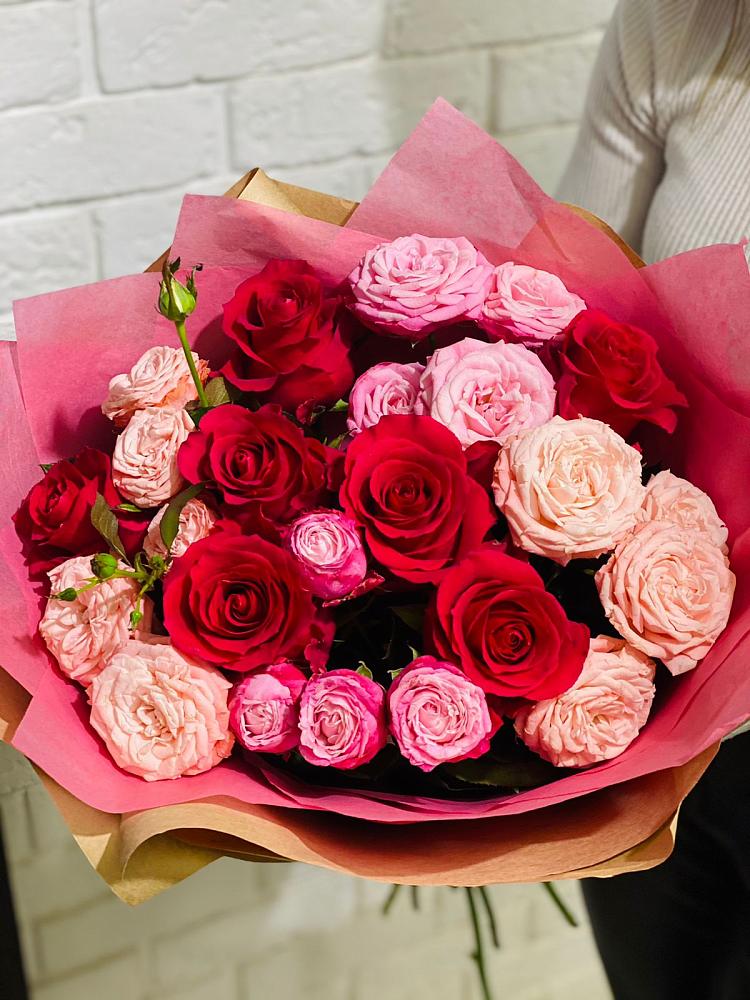 Букет цветов из: Розы в Кромы