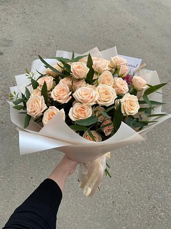 Букет Кремовые розы Латте в Кромы