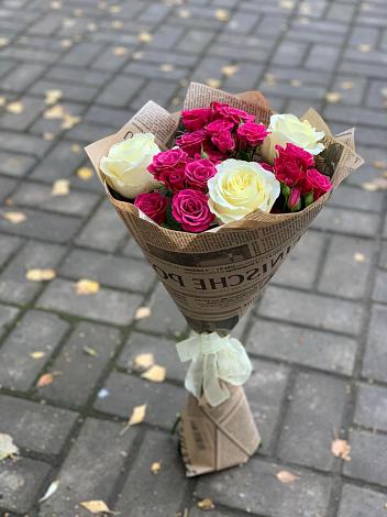 Букет цветов из: Розы в Кромы