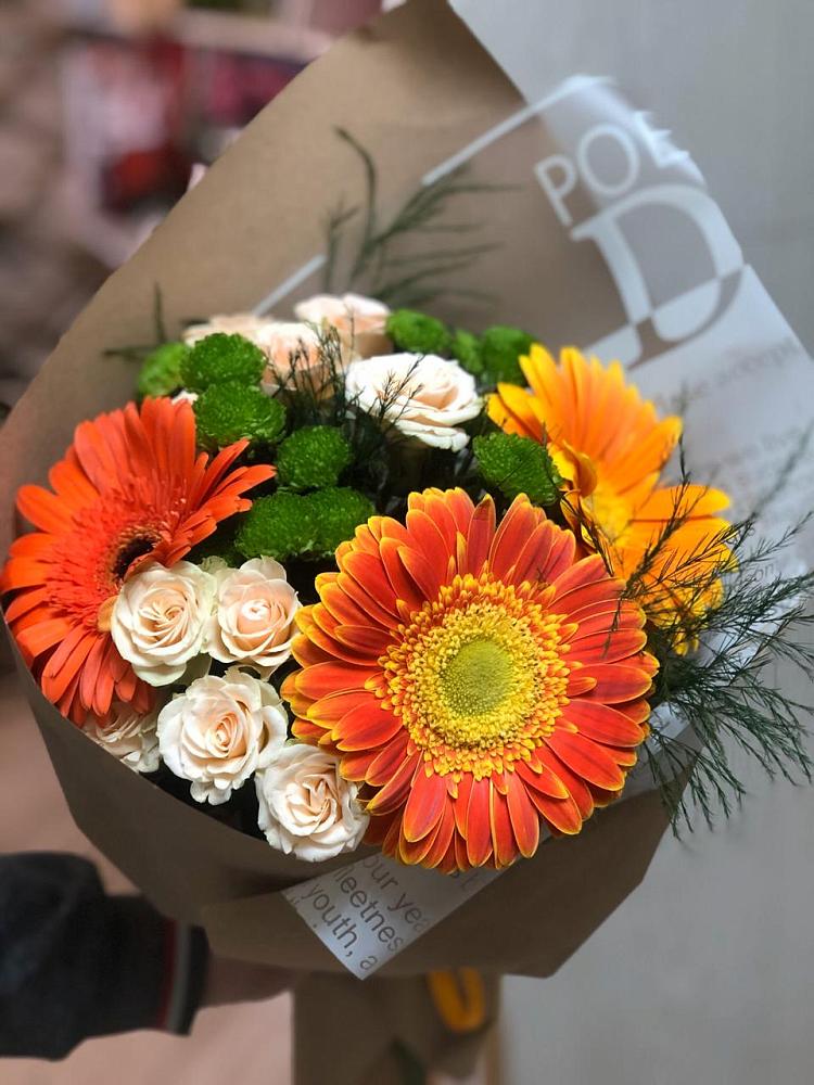 Букет цветов из: Герберы, Хризантемы и Розы в Кромы