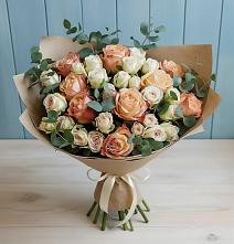 Букет цветов из:  Альстромерии и Розы в Кромы